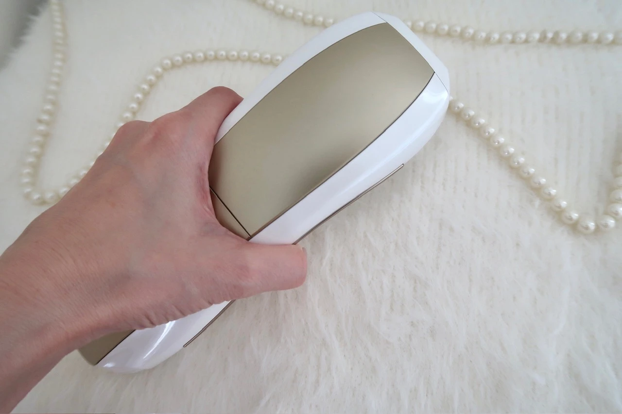 Ulike  Air 10 IPL光美容器のパッケージ③