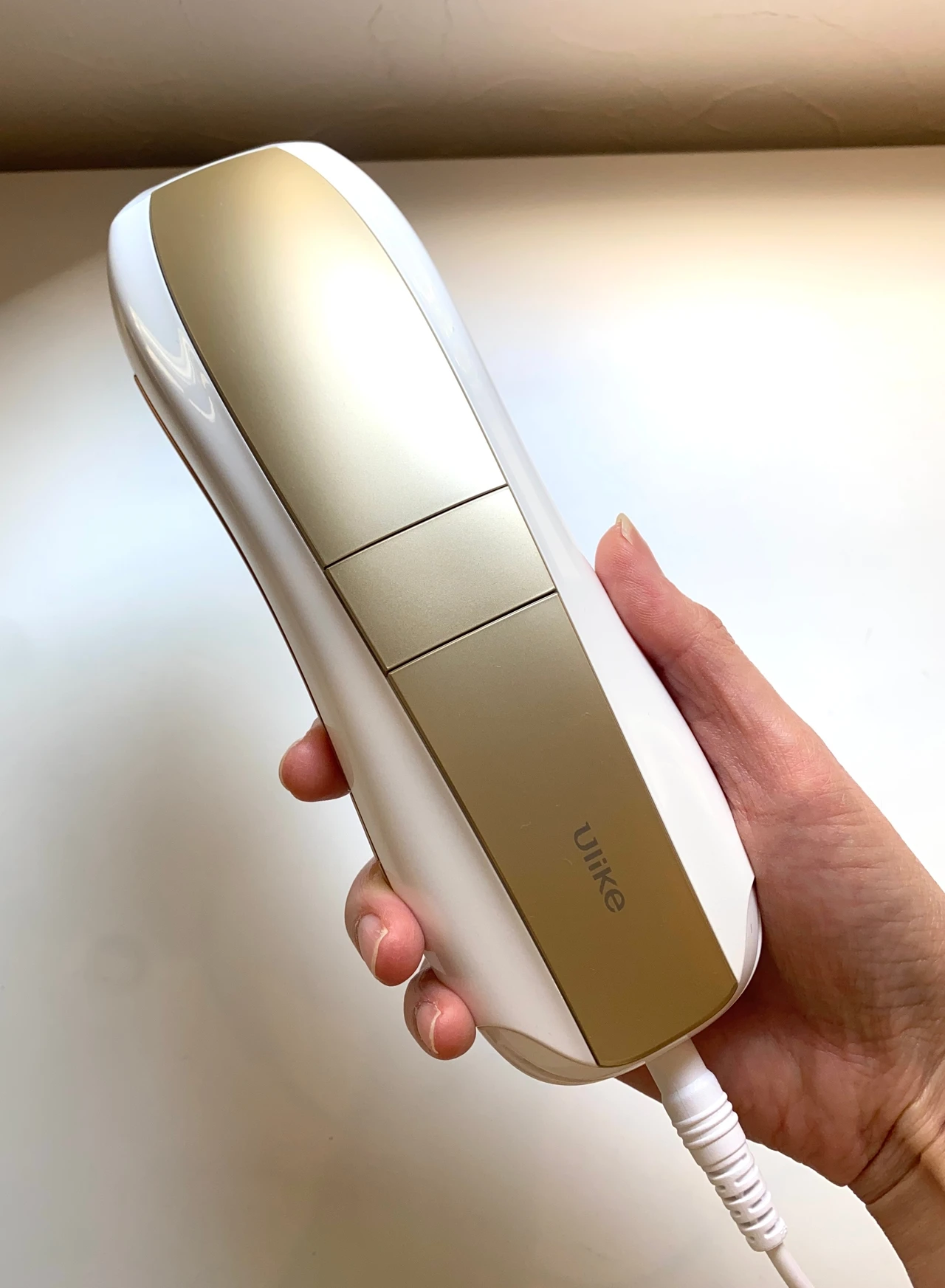 家庭で効率よく脱毛できる【Ulike】Air10 IPL光美容器_1