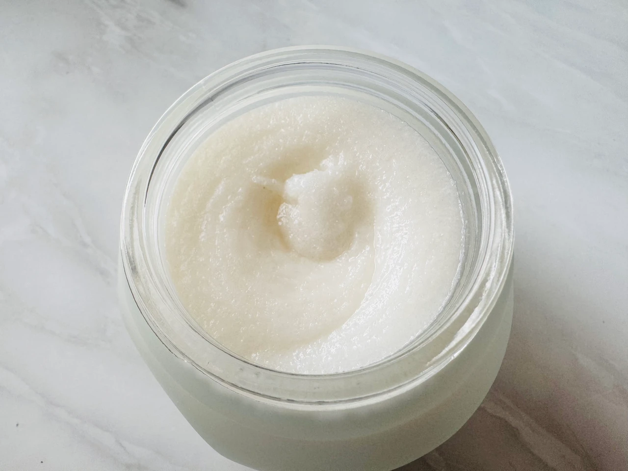 SABONのヘッドスクラブ リフレッシングのテクスチャー