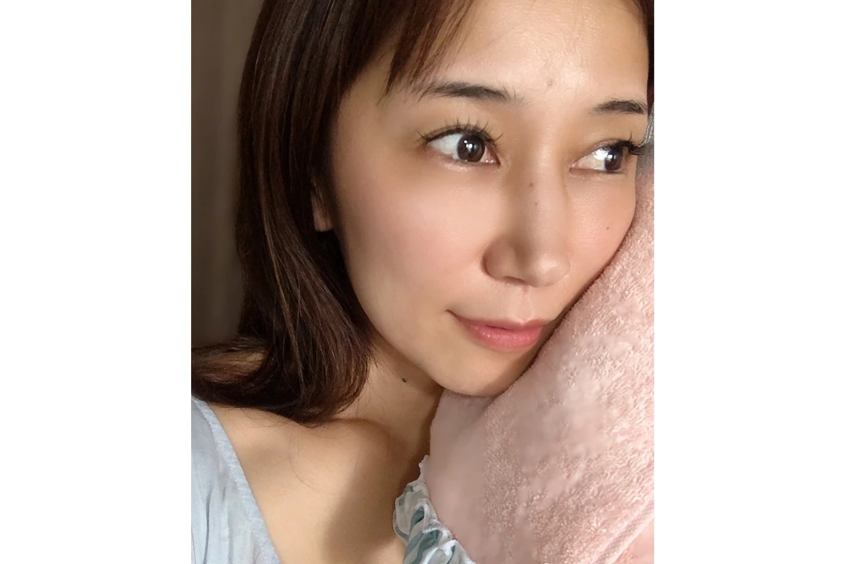 気になるざらつきを洗顔でケア! エリクシールの“泡立てない洗顔ジェル”で、なめらかな「つや玉」輝く肌へ_7