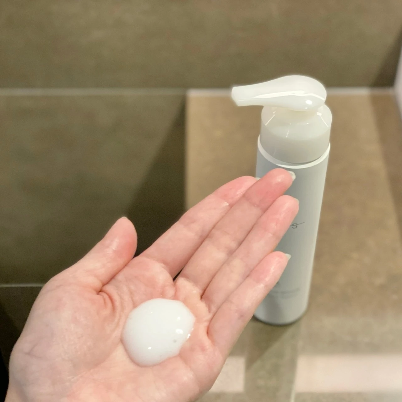 【毎日のリラックスタイムにおすすめ】お風呂上がりに使える頭皮用美容液♡_2