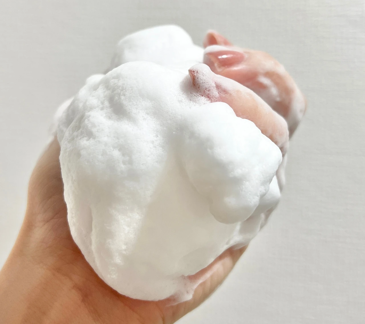 【アルソア クイーンシルバー】70日間かけて作られる手づくり固形石鹸。濃密泡ですっきり&しっとり洗顔_3_1