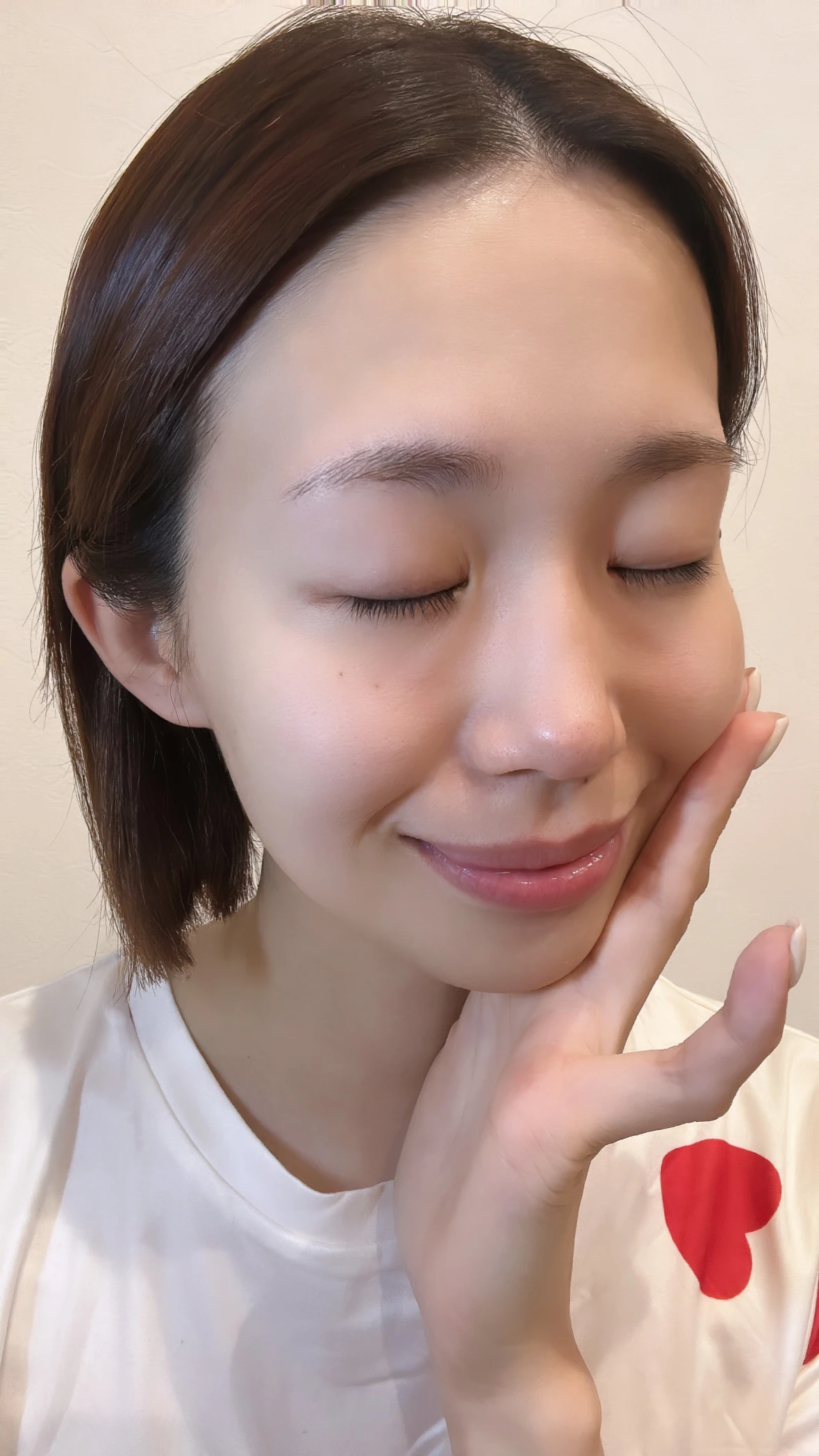 【約60秒で透明感爆誕!!!】マッサージしながら、ツルツルお肌に♪_4