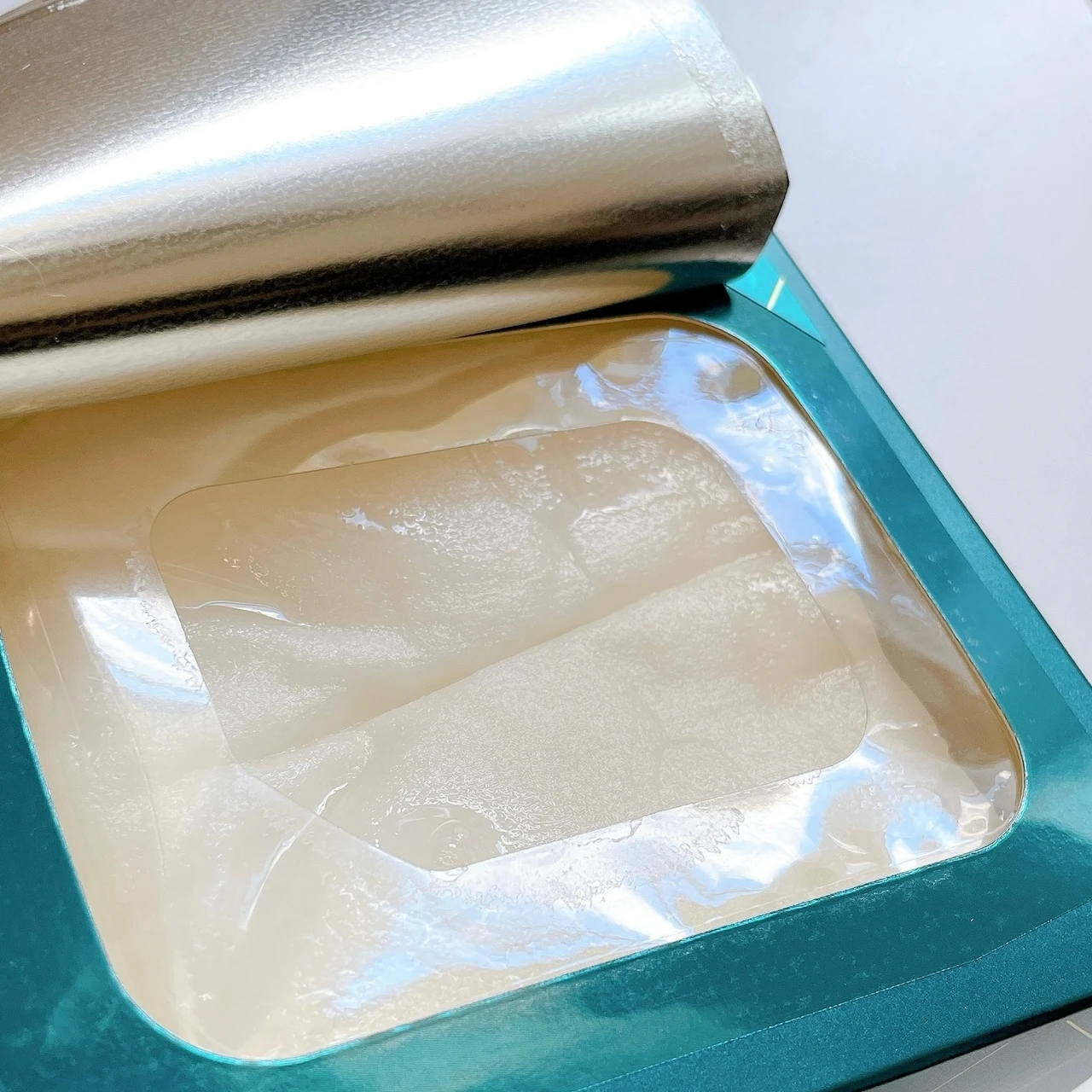 ルルルン_美容液