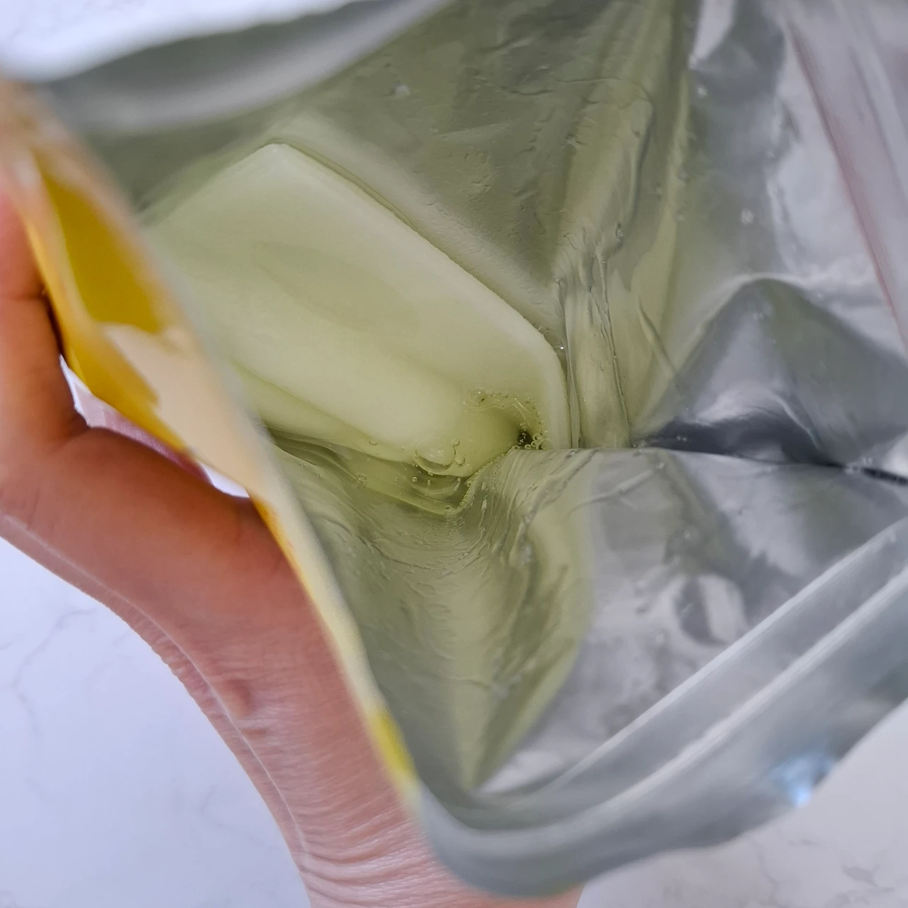 パーフェクトワンフォーカスから毛穴悩みをケアするパック登場！「VCチャージ スムースマスク」をレビュー_3_2