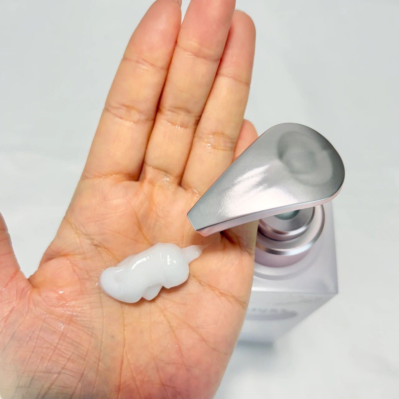 プルント ヴェーリング美容液トリートメント 口コミ レビュー アラフォー うねり 広がり対策