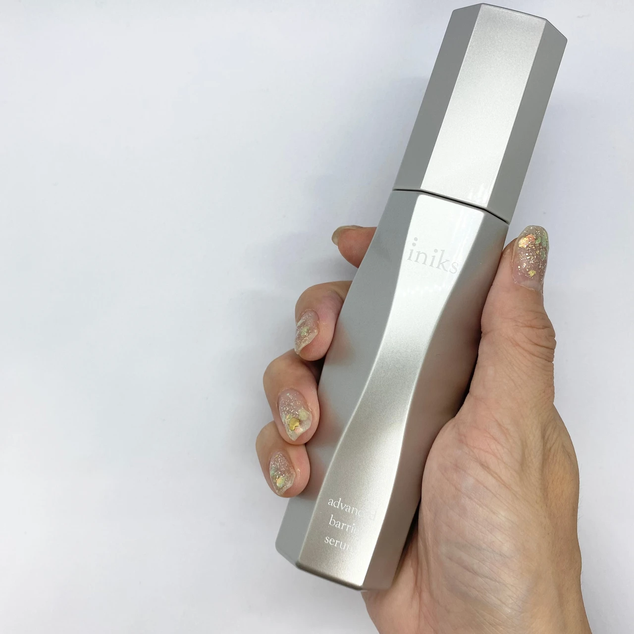 iniks イニクス　敏感肌　エイジングケア　バリア機能　アドバンスバリアセラム　敏感肌スキンケア　スキンケア