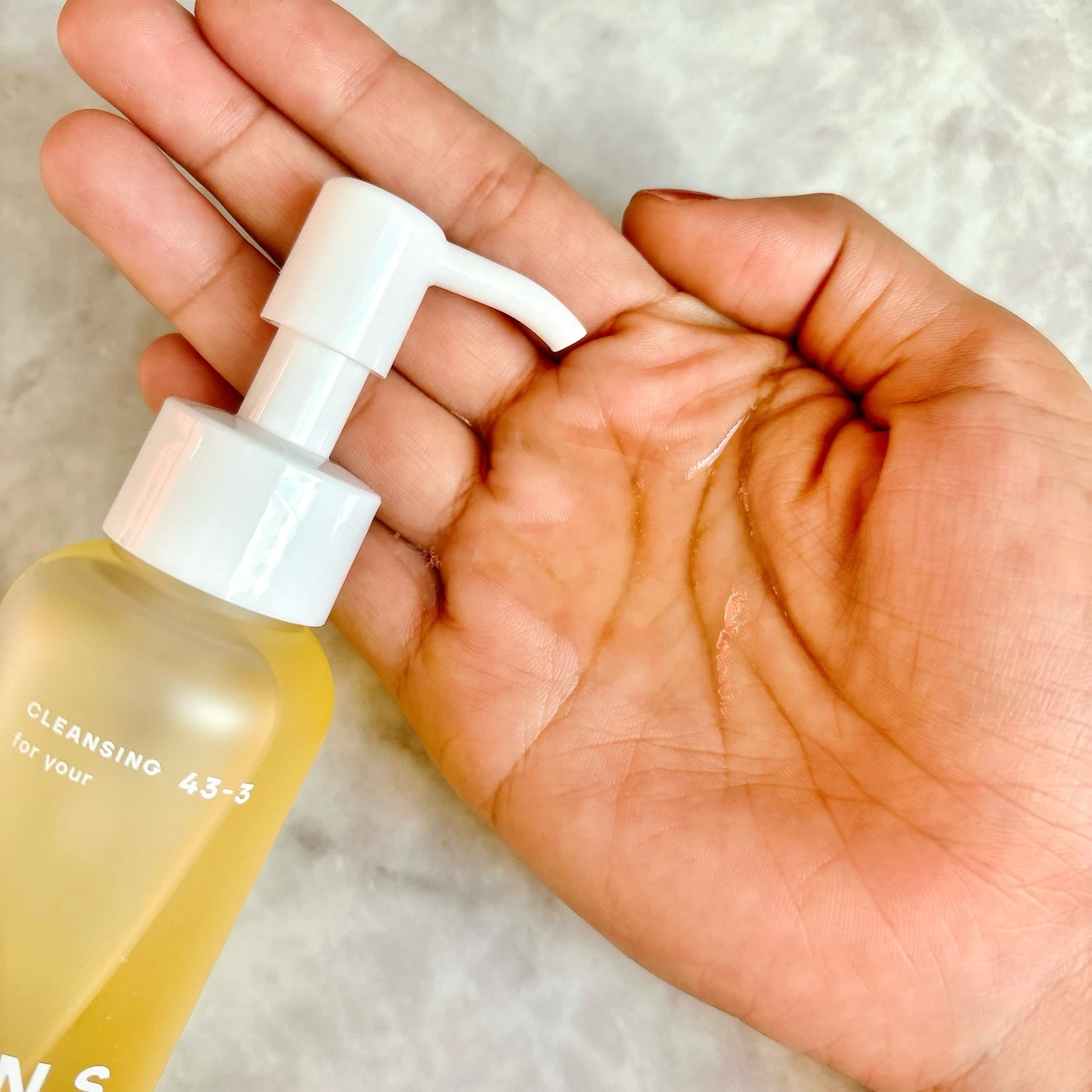 1本でクレンジングと洗顔が完了★KINSのクレンジングオイル。_2