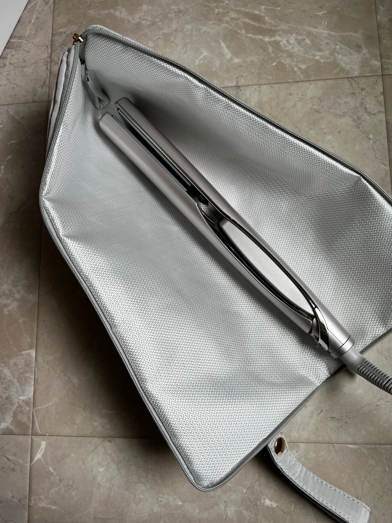 【ヘアアイロン】サロン帰り級になれちゃう！潤うヘアアイロンでツヤ髪作り_3_1