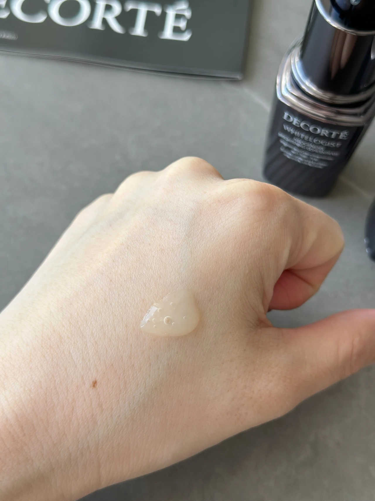 【 自己紹介🌷】マキアインフルエンサー６年目になりました𝘆𝘂𝘂𝗸𝗮.𝗸です♡使ってみたかったコスメデコルテ美白美容液✨_5