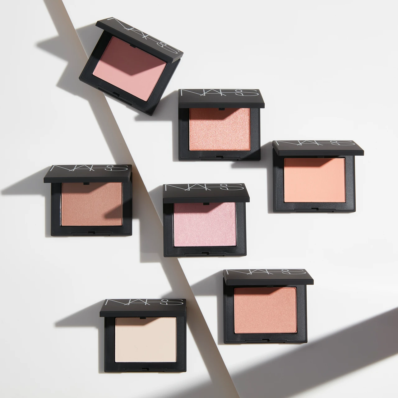 NARS ブラッシュ N