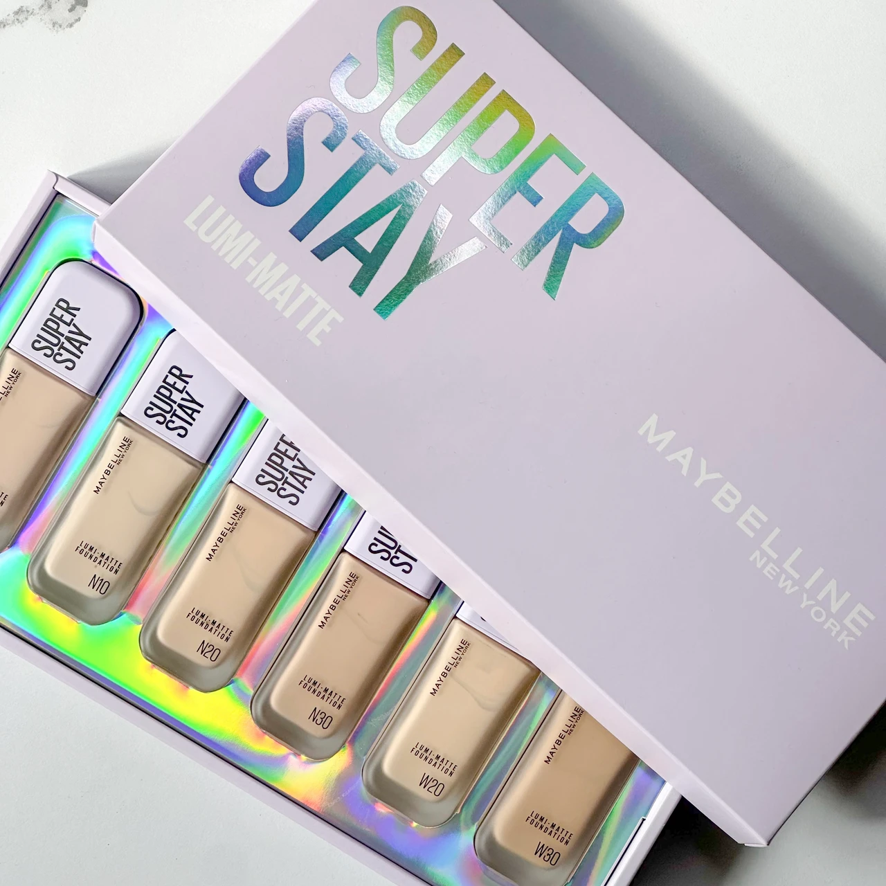 メイベリン SPステイ ルミマット リキッド ファンデーション カラーバリエーション