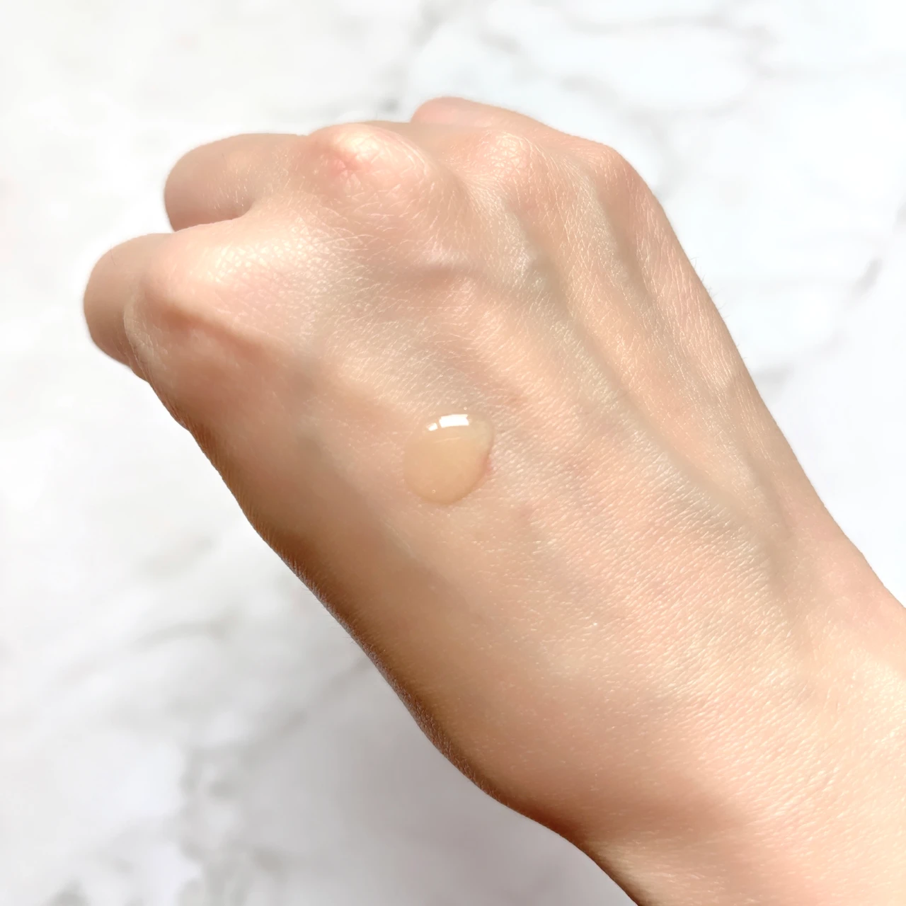 毛穴肌整う!「ケアナボーテ VC10濃美容液」をレビューします_4