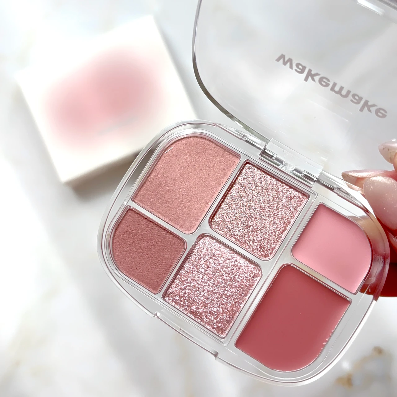 wakemake　アイシャドウ　人気