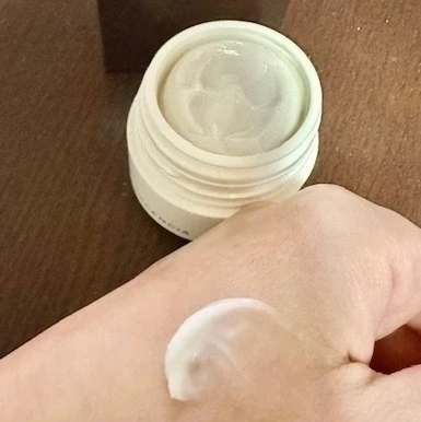 大好きなディセンシアから “角層にごり※1”にアプローチする美白美容液が発売！ _4