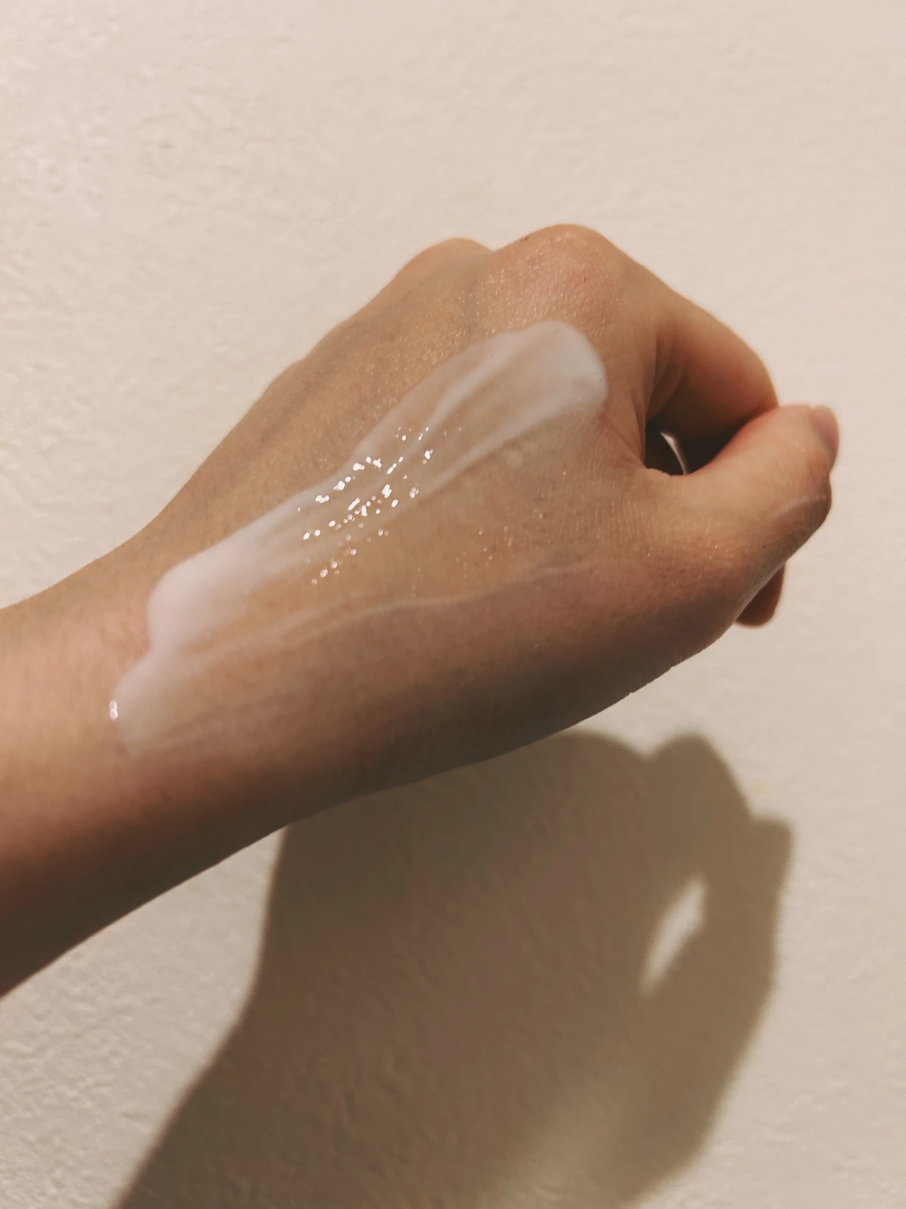 皮脂を抑えて毛穴レスなつるんと美肌に！【VT COSMETICS　シカレチA エッセンス0.1】今日からシカレチ始めてみませんか？_2_2