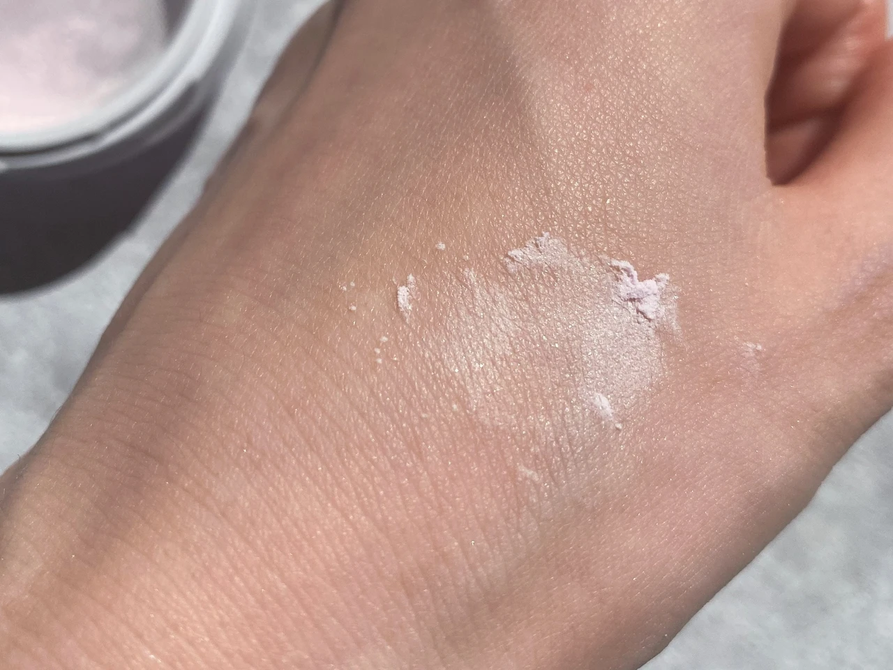 【毛穴レスなさらさら肌が続く！】プリマヴィスタ ポアレスフィクサー_2_1