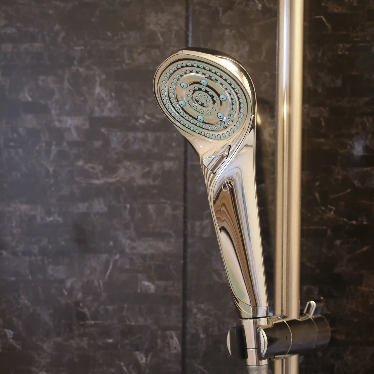 浴室に高級感が。