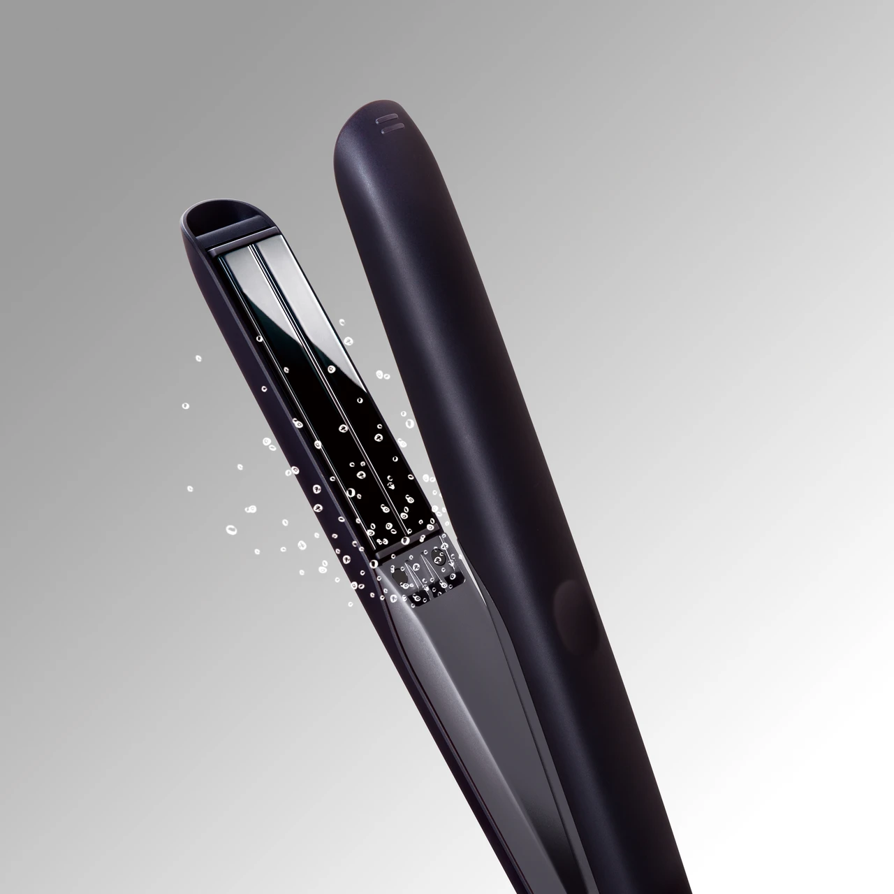 パナソニックの最新「ストレートアイロン ナノケア」で、毛先までツヤめくストレートヘアが瞬時に。その美しさは夜まで続く_4
