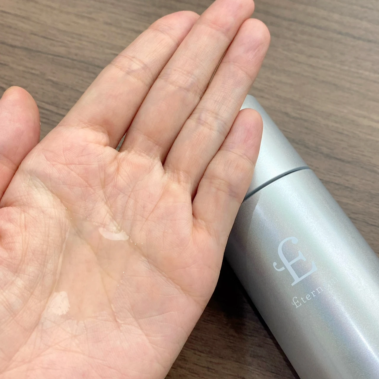 希少なヒト臍帯由来間葉系幹細胞培養場清液を高配合！FUKAMIさん絶賛の【エテルナム×マキア】_4