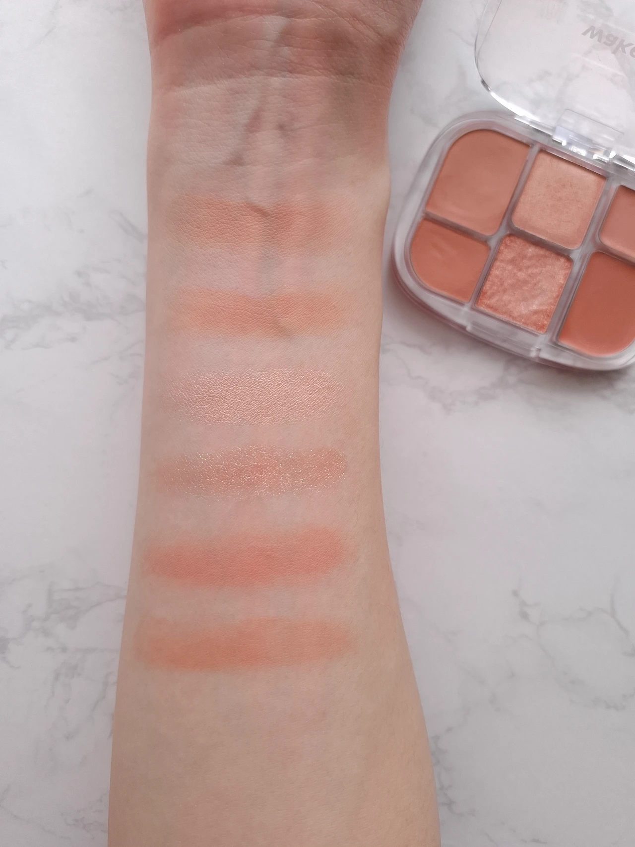 WAKEMAKEソフトシアーマルチパレットで簡単ワントーンメイク♪デイリーメイクのパワーアップにおすすめ♡
_3_1