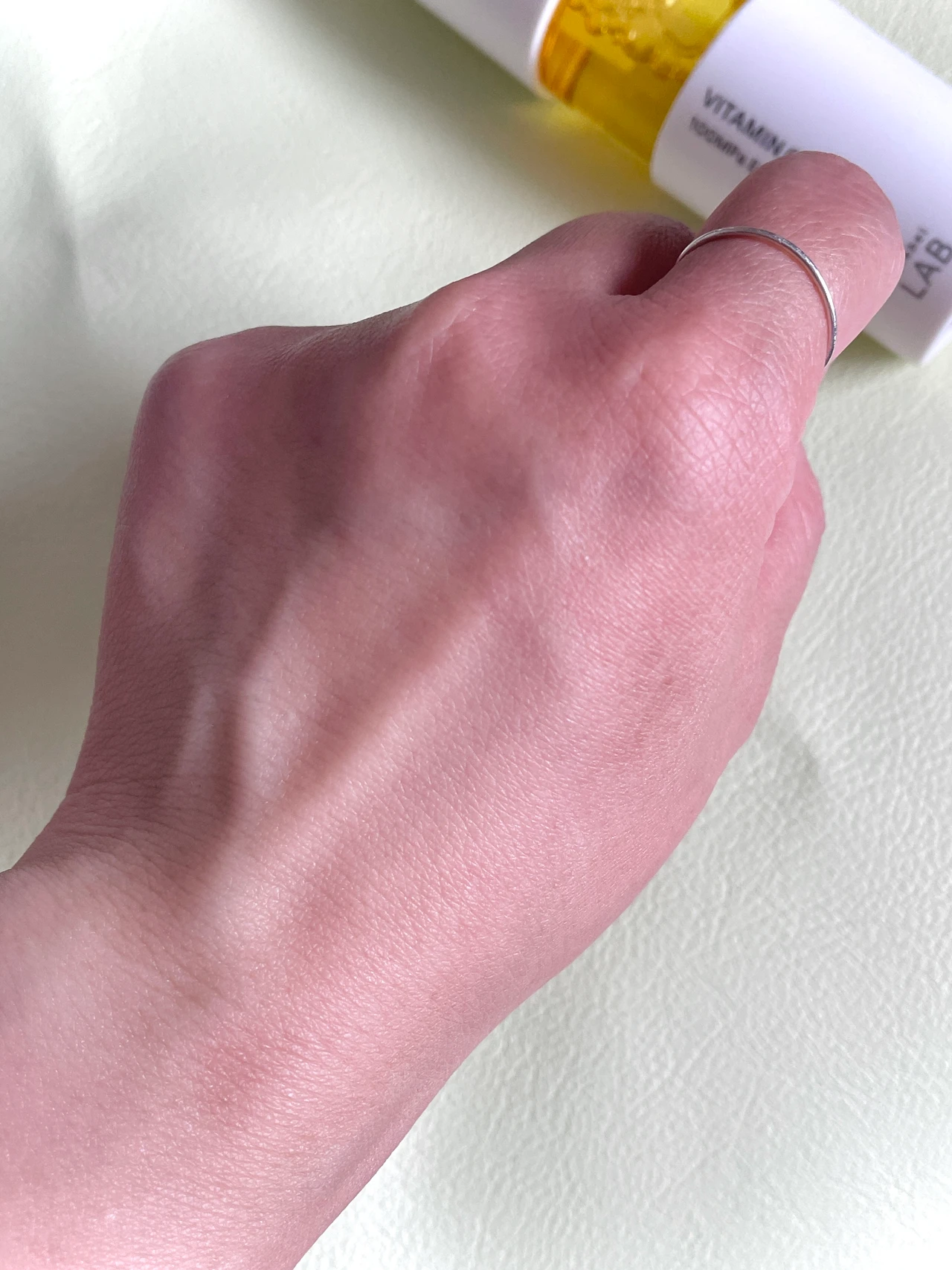 アンレーベルラボ、美容液