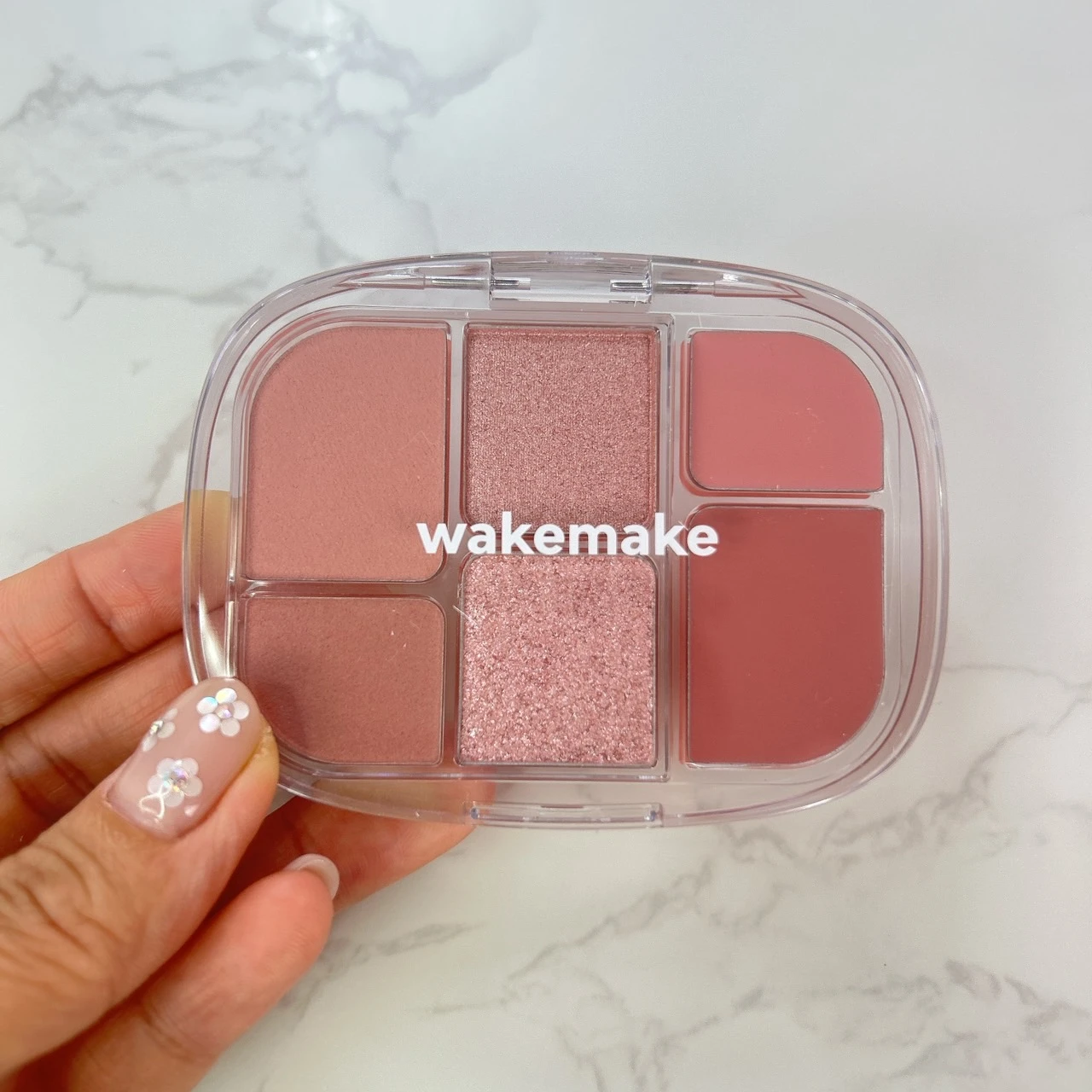 【2025年春新色】ワントーンメイクが今っぽい♪wakemakeソフトシアーマルチパレットをパーソナルカラー別にご紹介！_4_1