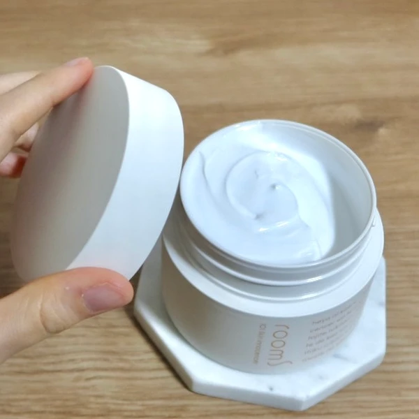 生クリームみたいなテクスチャー！ルームエスのクレンジングクリーム_2