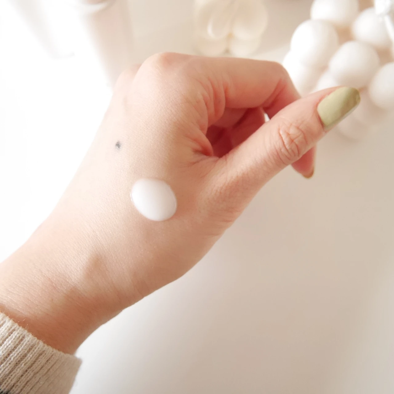 【ディセンシア】菌発想の新美白美容液と敏感でゆらぎがちな肌の土台（※１）を整える角層クリーム®︎でエイジングケアを！_3_2