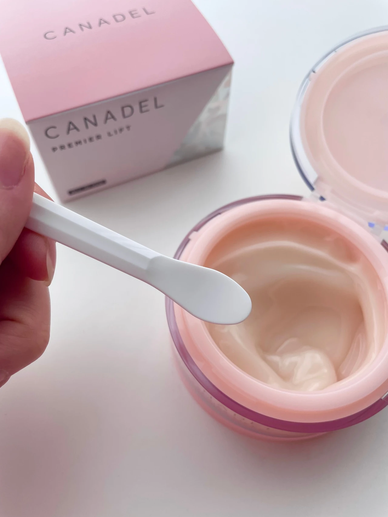 ”オールインワン”でしっかりエイジングケア！肌にのせた瞬間から翌朝までぷるんっの高機能ジェル♡_2_3