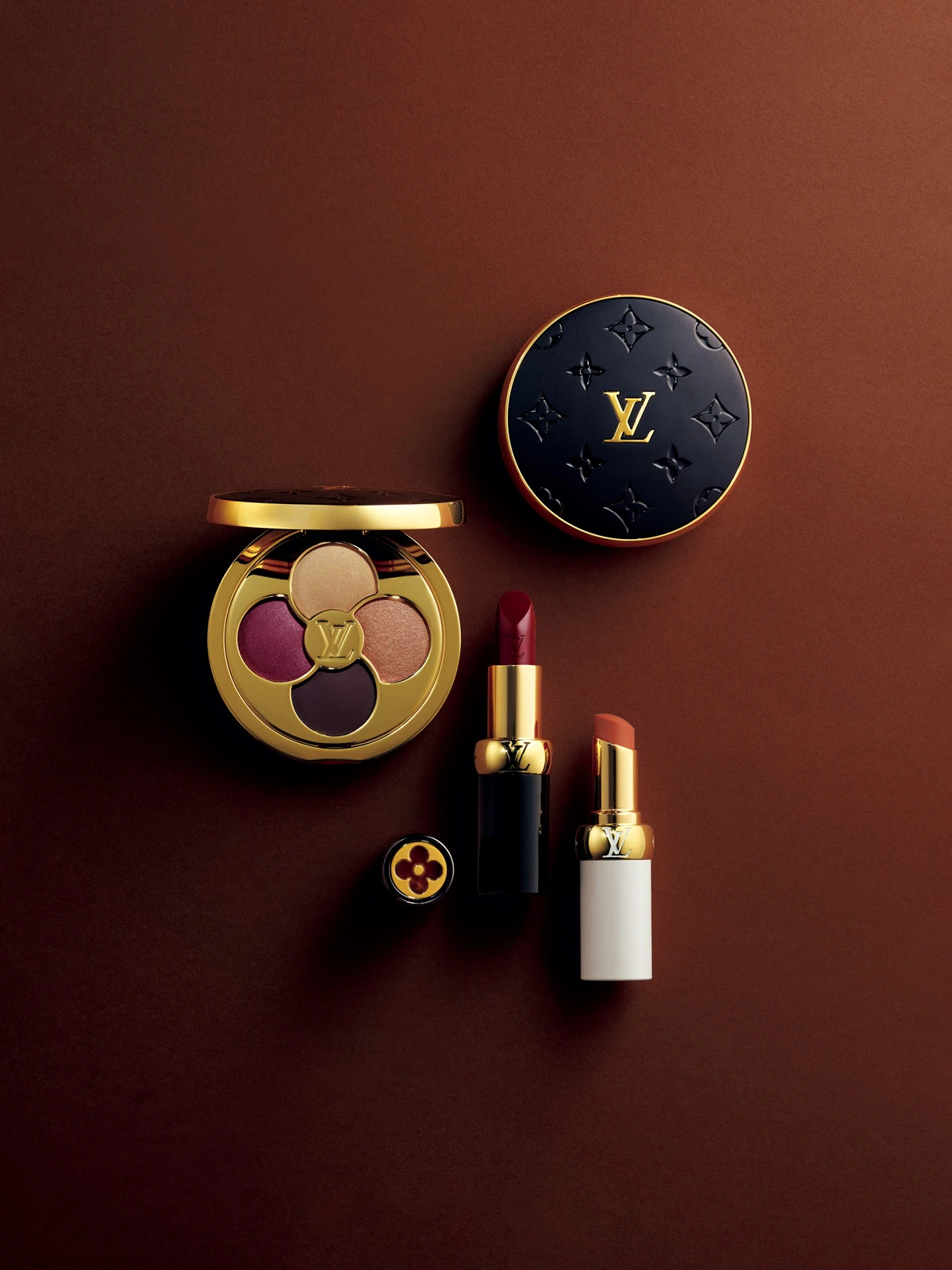 メイクアップの新章、始まるルイ・ヴィトンと美の旅へ。