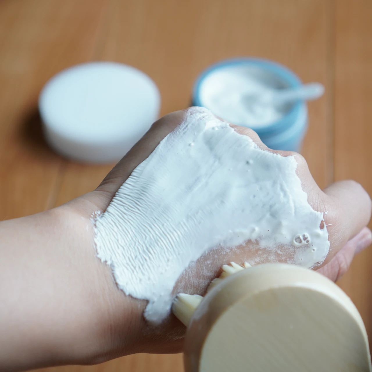 天然ミネラルシリカパックで１０秒毛穴パック！_2