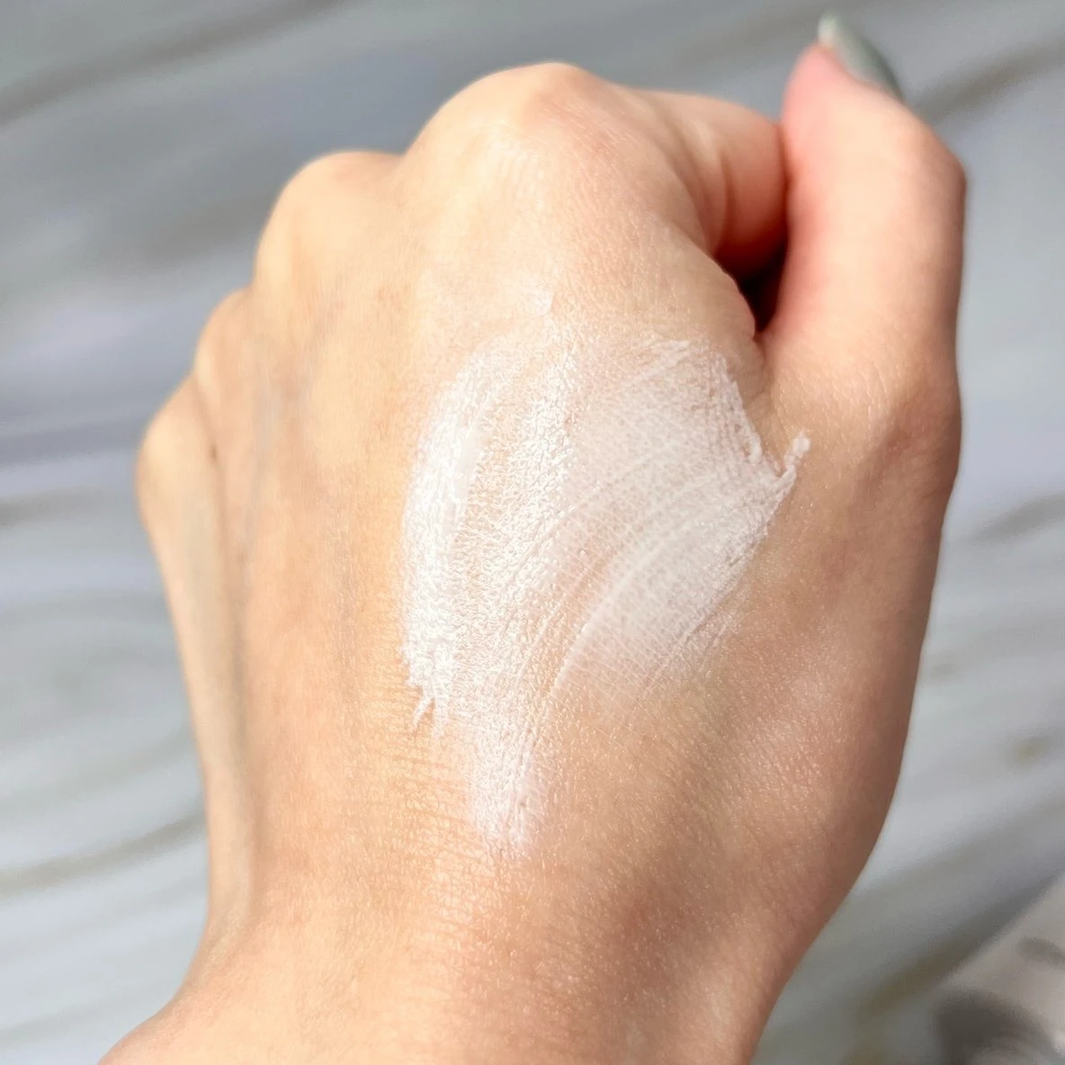 お肌が乾燥しない日焼け止めはこれ♡高保湿UV「カバーマーク トリートメント デイ クリーム」をレビュー_4_2