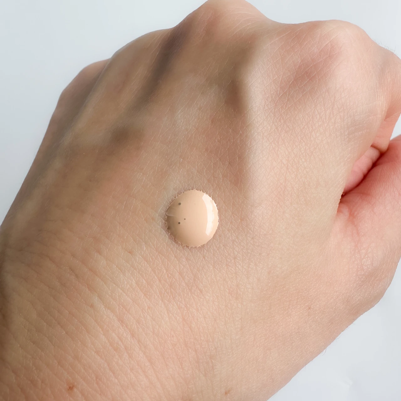 【限定】INOUI “光色パウダー”で素肌美を底上げ！プライマー＆ファンデと合わせて完成度アップ_9_1