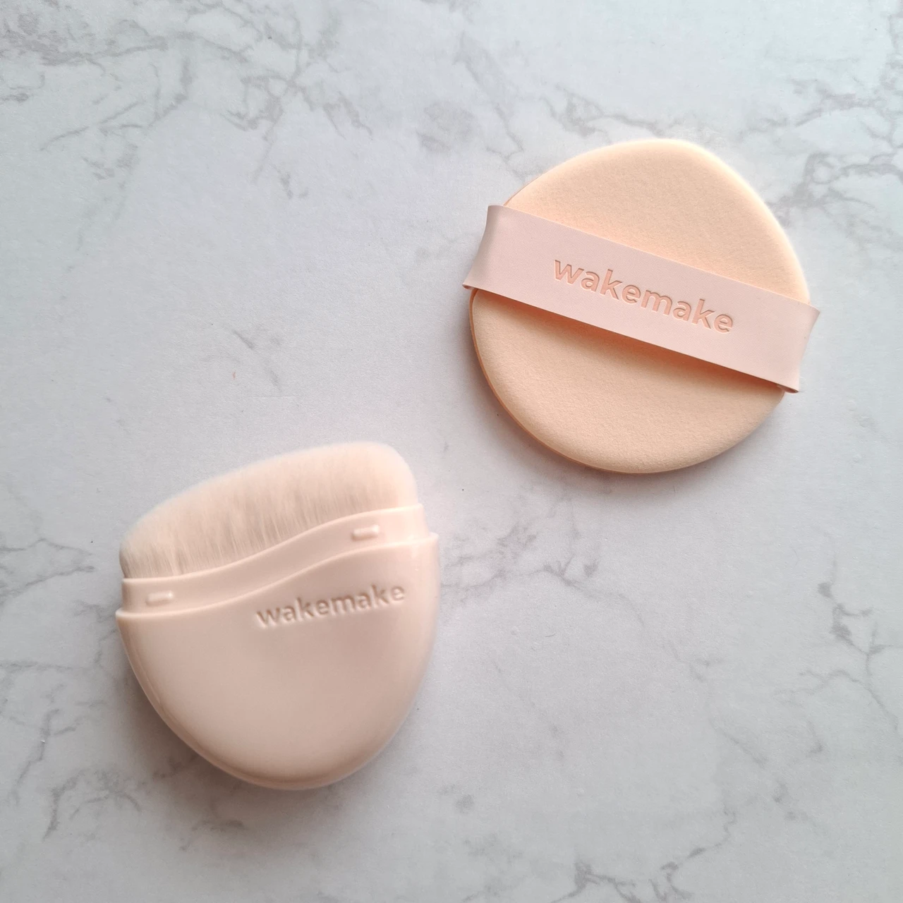 WAKEMAKEソフトシアーマルチパレットで簡単ワントーンメイク♪デイリーメイクのパワーアップにおすすめ♡
_5