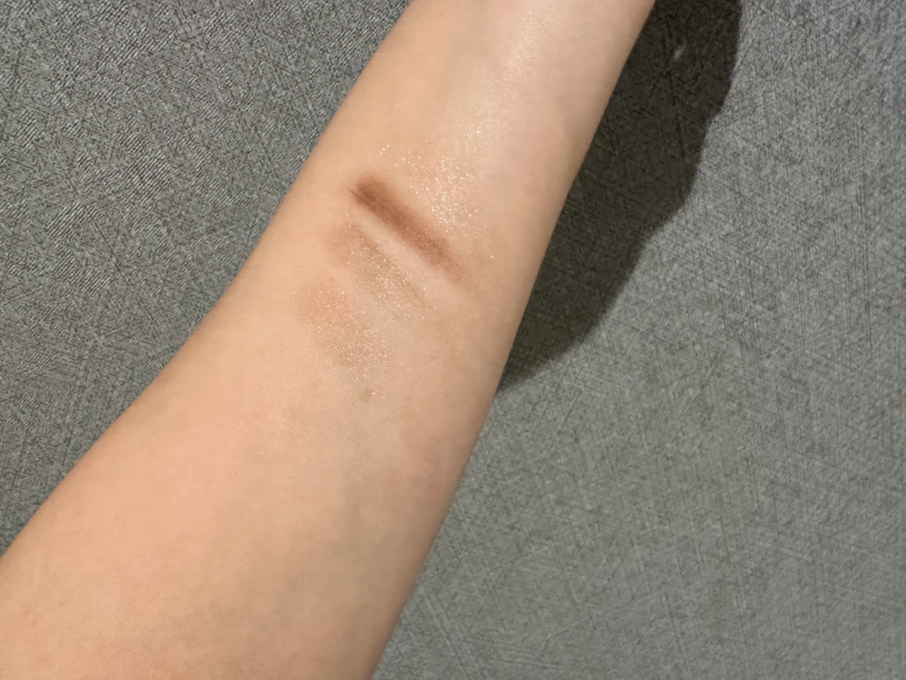 Be のオイルクレンジングで毛穴汚れや古い角質を落とし、季節の変わり目に負けない肌へ。_2_1