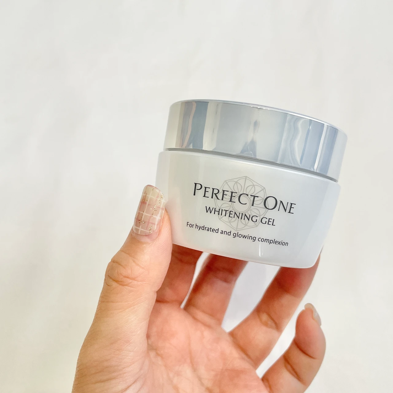 パーフェクトワン　薬用ホワイトニングジェル　レビュー