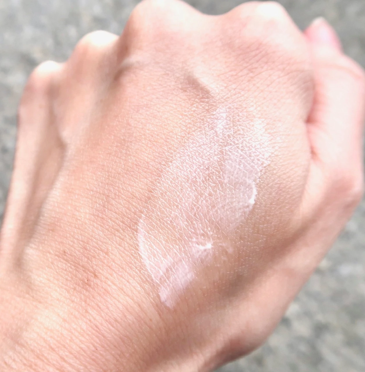 【2023年4月1日新発売！即時にツヤとハリ！日中ダメージを瞬時にケアする日中用クリーム】カバーマーク トリートメント デイ クリーム_3_1