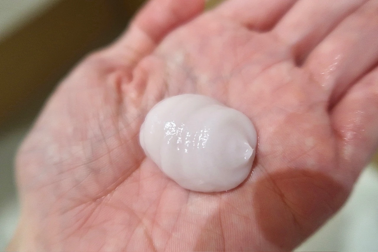 【スキンケア発想のヘアケア！低刺激処方なのに髪の芯まで潤う】SPRINAGE シャンプー&トリートメント_3_2