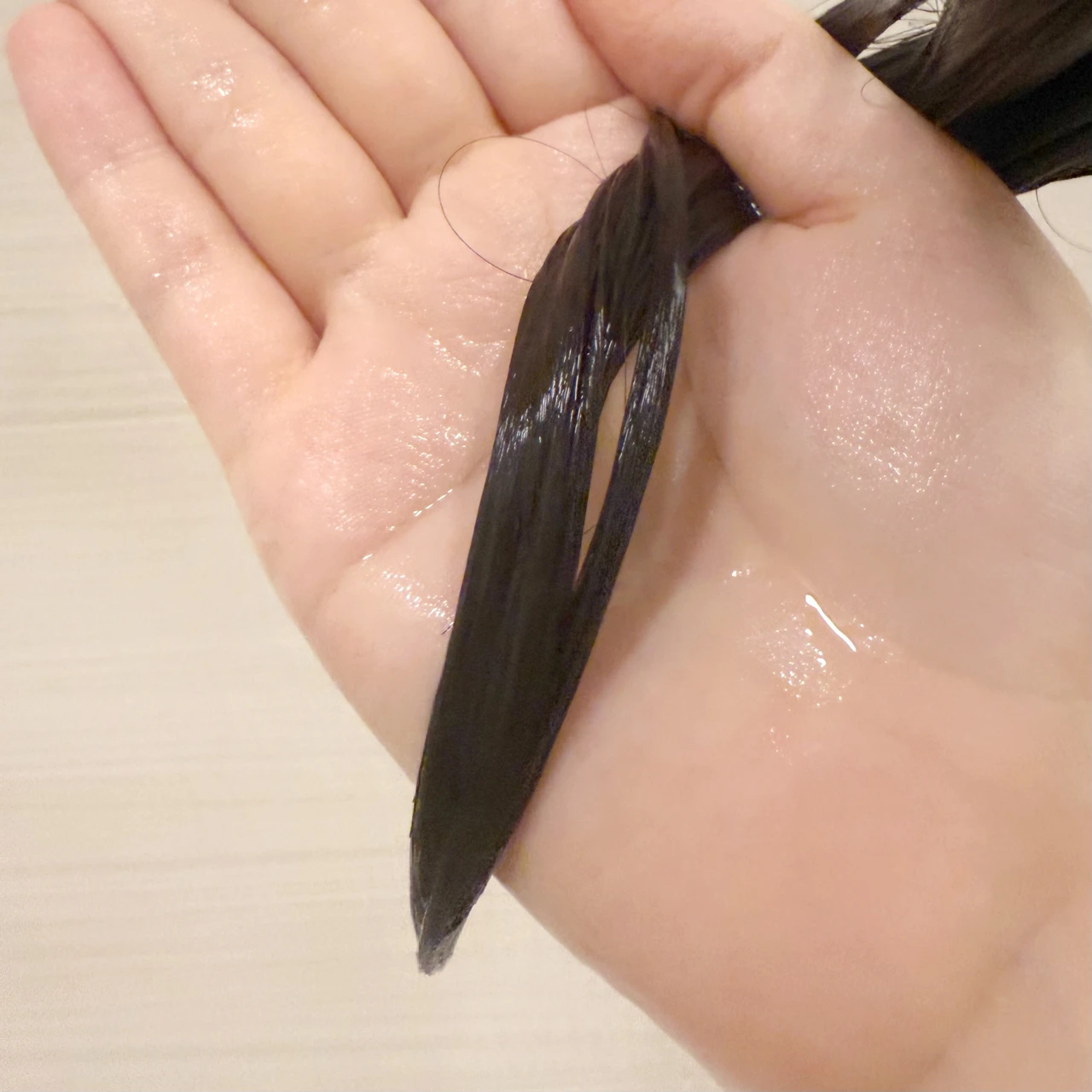 ヒリツ バランスリペアヘアトリートメント オーロラ