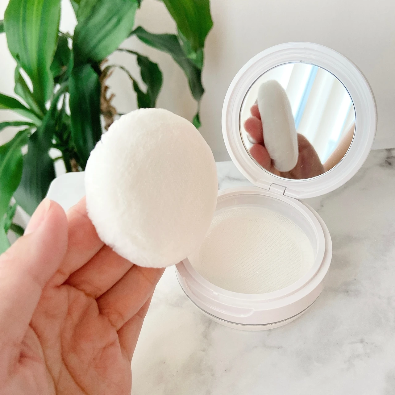 【毛穴レスなお肌がずっと続く？！持久型フェイスパウダー🆕】くずれを防ぐ！と言えばのプリマヴィスタから登場「ポアレスフィクサー」✨_2_2