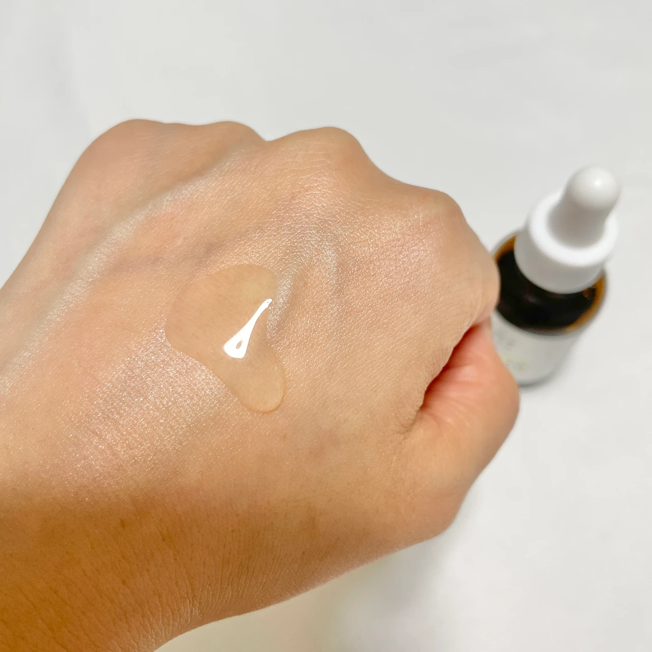 【話題の毛穴ケア革命】ピュアビタミンC10%配合!〈ケアナボーテ VC10濃美容液〉をレビュー_4