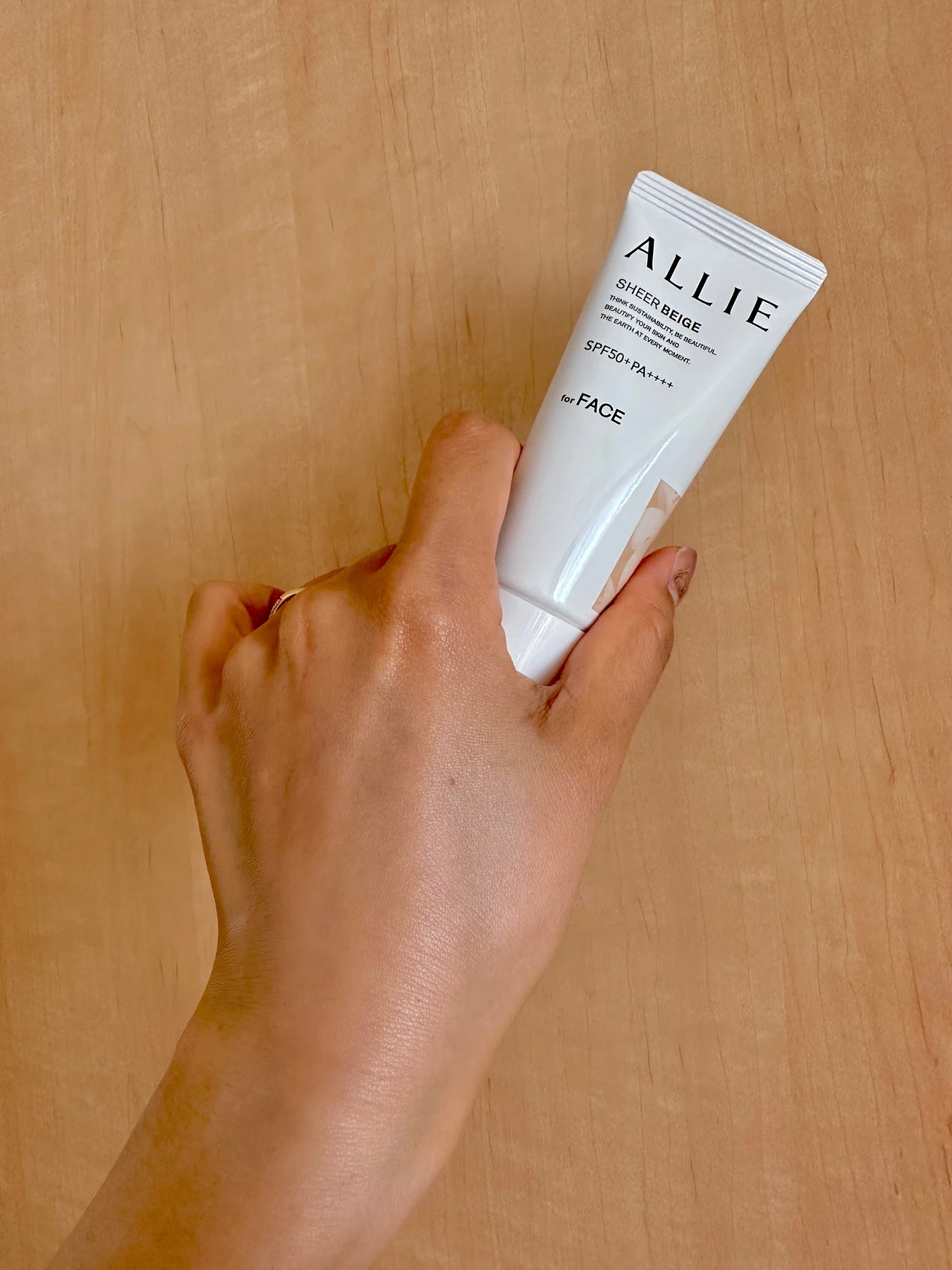 アリィー ノーファンデUV 日焼け止め チーク ファンデ ALLIE