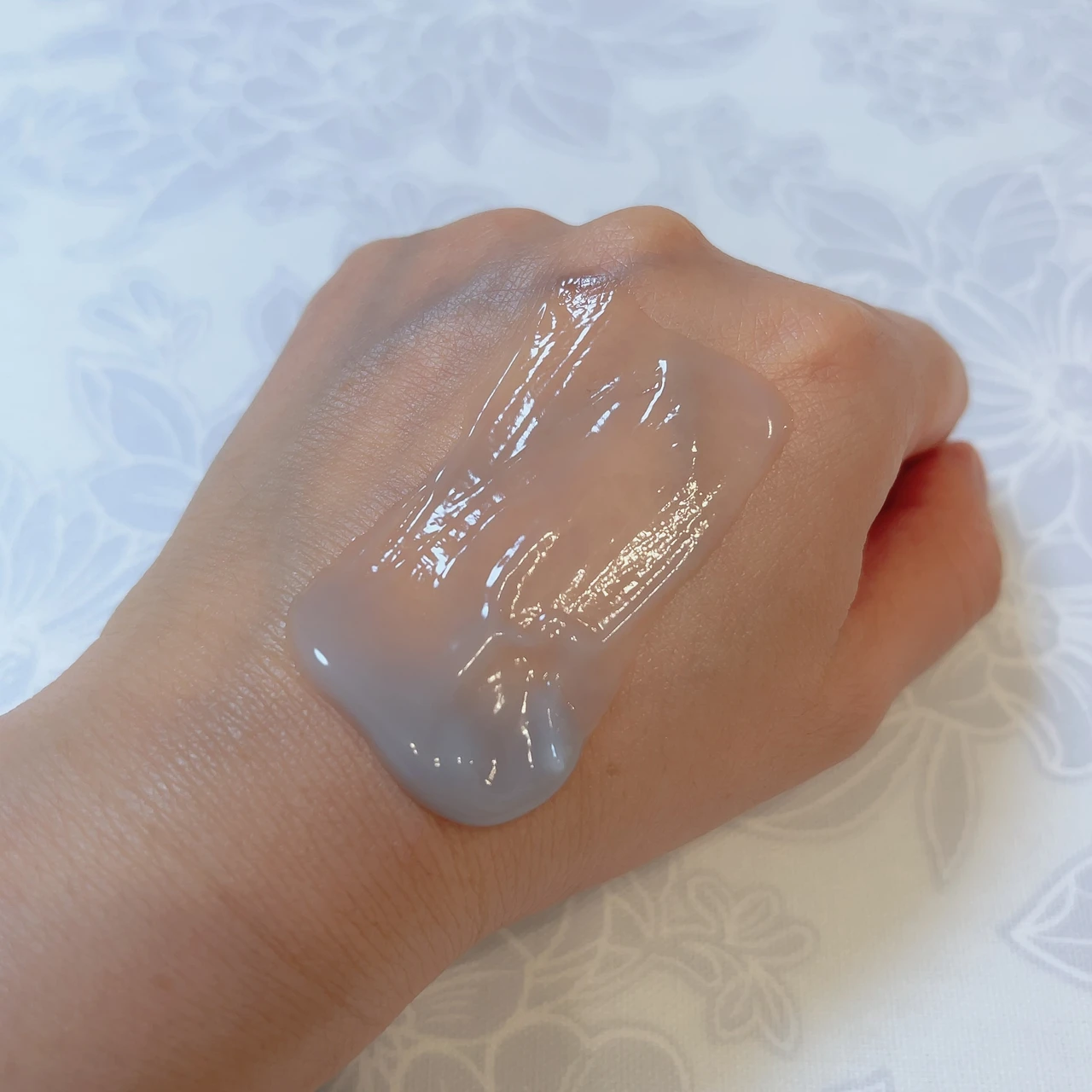 ドロアス クレイクレンジングジェルのテクスチャー②