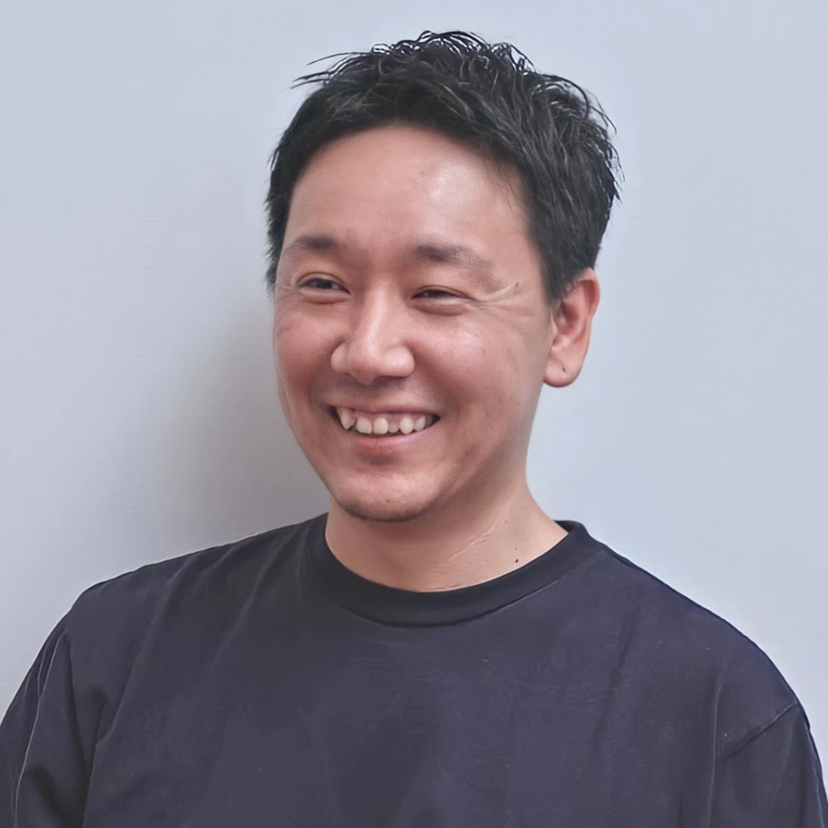 ヘア＆メイクアップアーティスト　笹本恭平さん