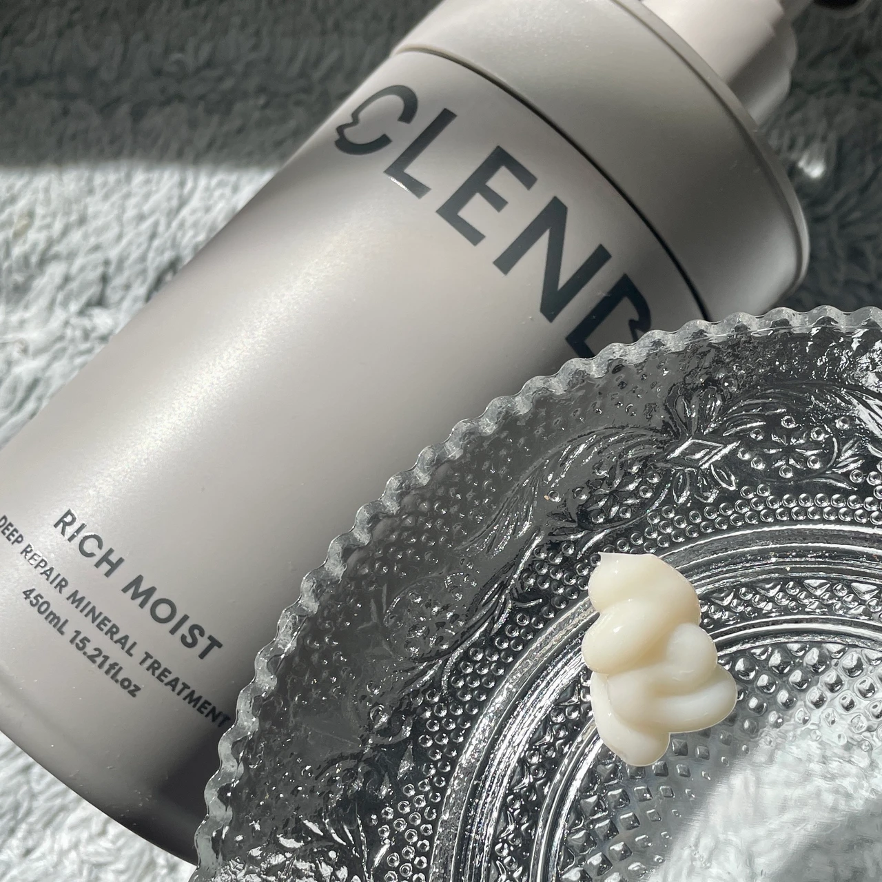 『泥ヂカラ』で髪にも肌にも美しさをプラス。クレンドで始める“保水ミネラルヘアケア“_3