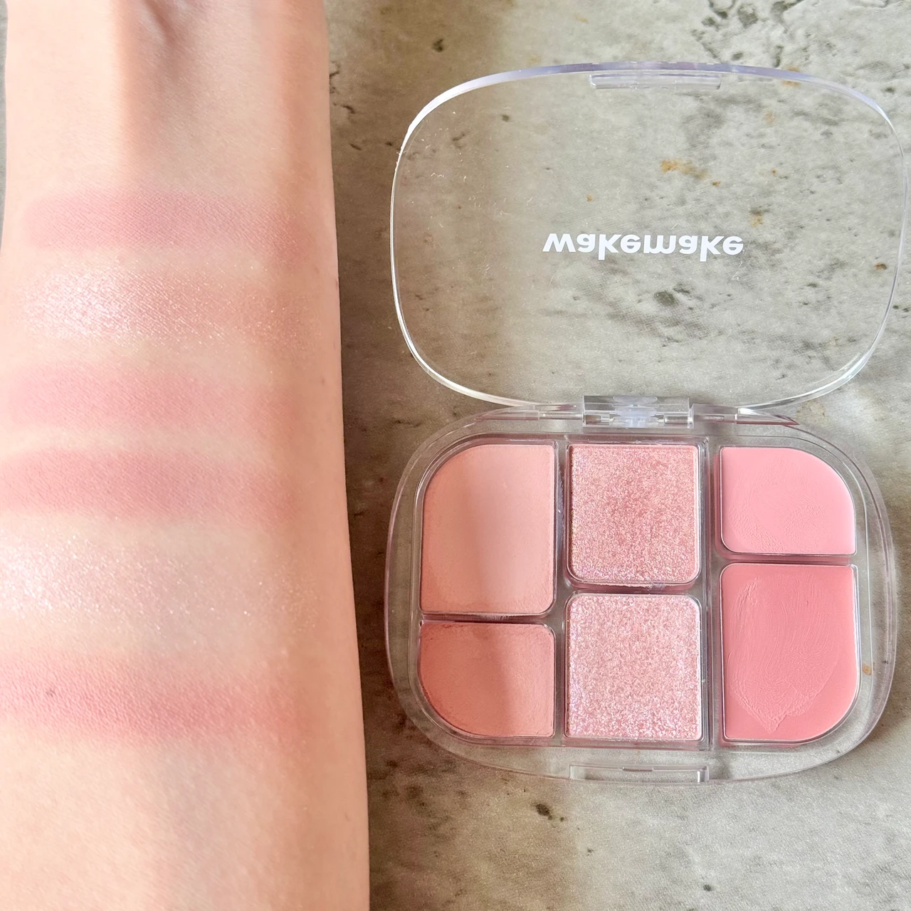 ウェイクメイク　ソフトシアーマルチパレット　アイシャドウ　アイパレ　韓国コスメ　02