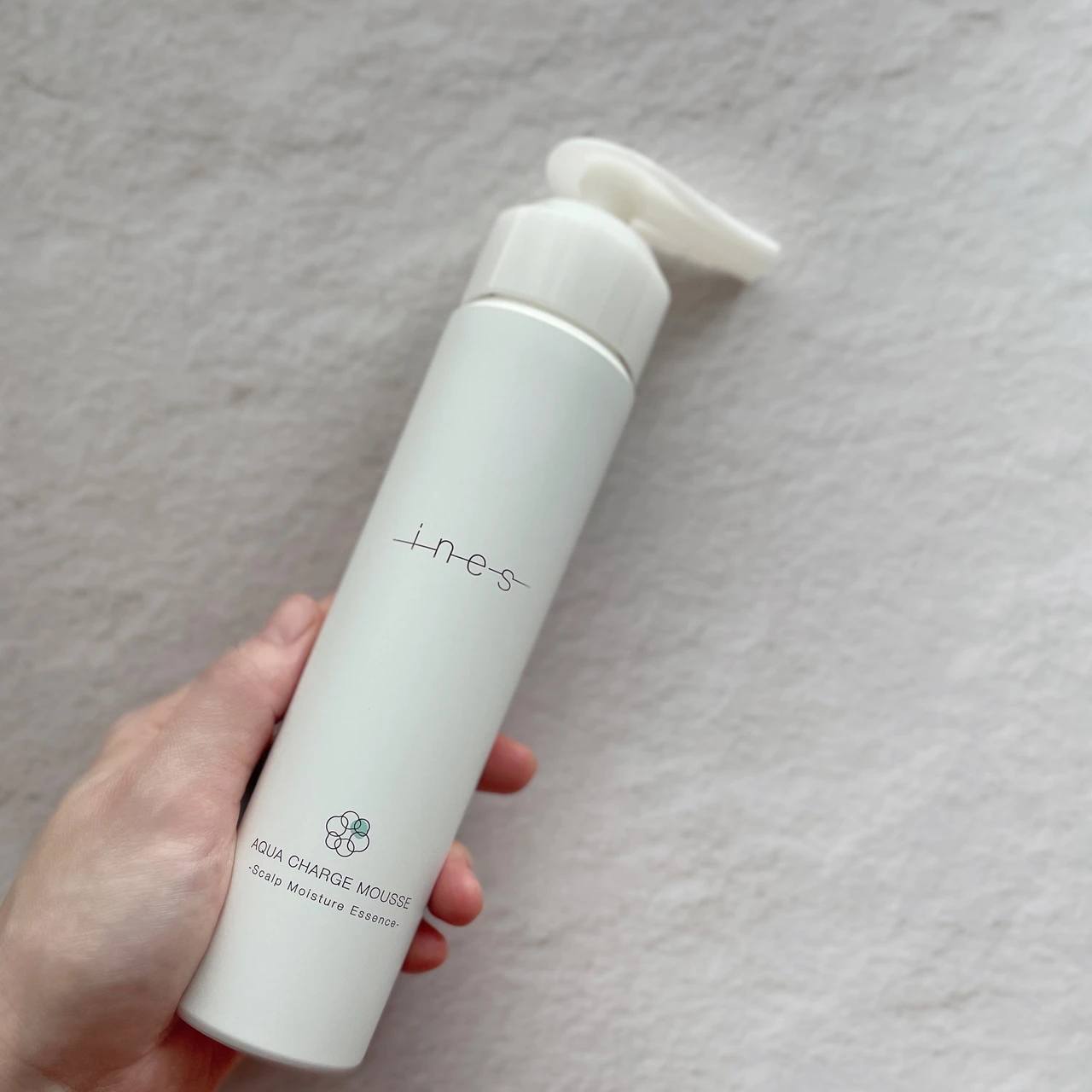 洗面台に置いても馴染む、シンプルなパッケージも可愛い♡