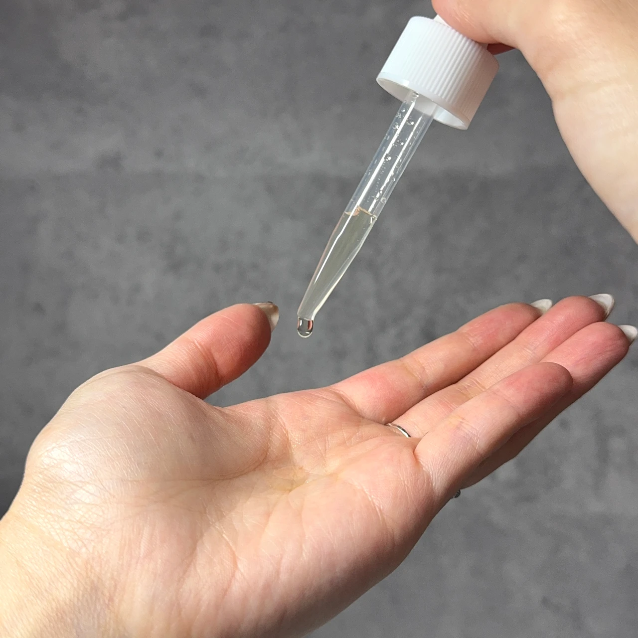 ケアナボーテ VC10濃美容液 使い方