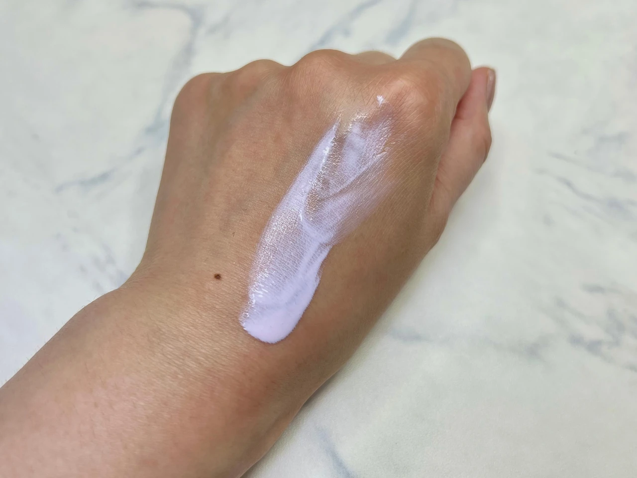 崩れと闘う夏のベースメイクはコレだ!【プリマヴィスタ スキンプロテクトベース<皮脂くずれ防止> 】_2_2